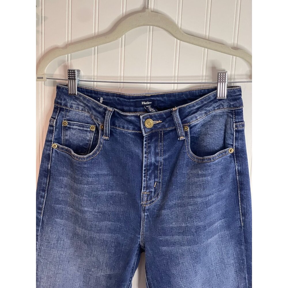 Hatlev Womens Blue Denim Jeans Size 28 With Frayed Hem & Front Pockets - Picture 4 of 14